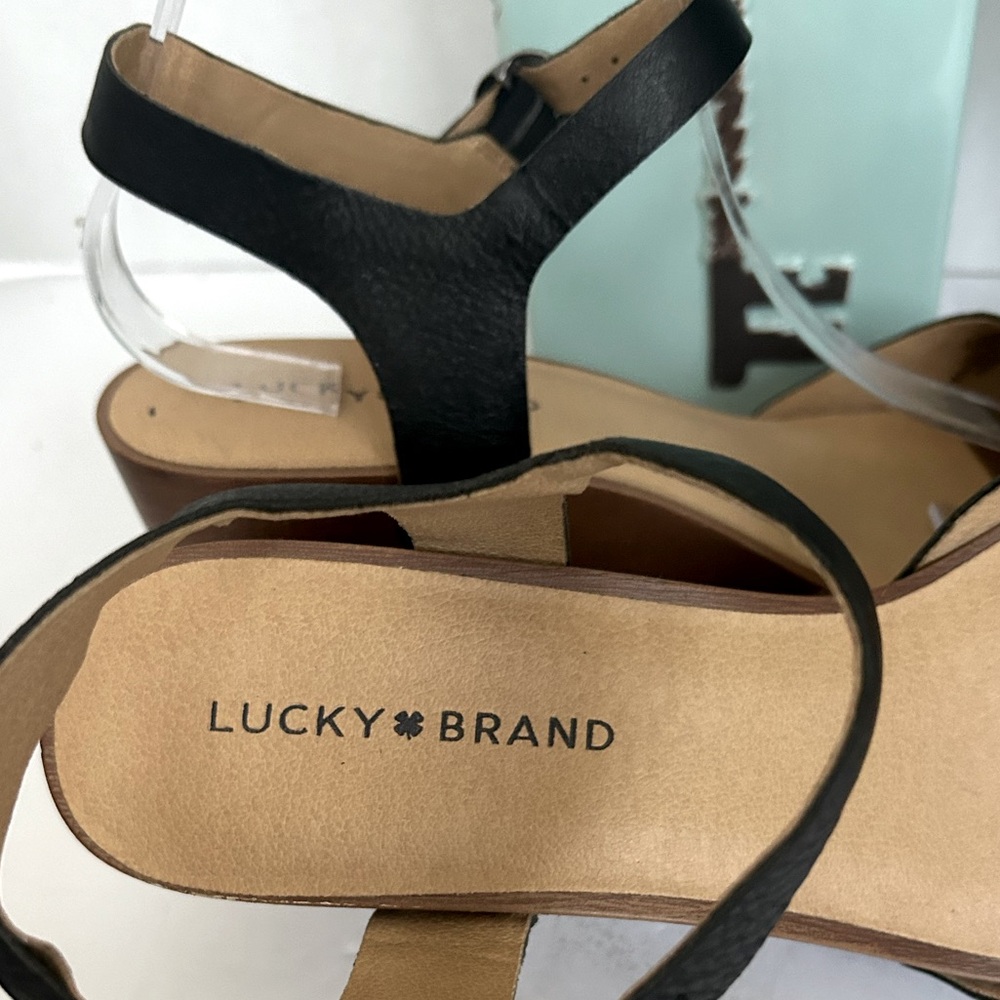 NWOT! Lucky Brand Zashti Black Wedge Sandals. Size 10 - Picture 10 of 14